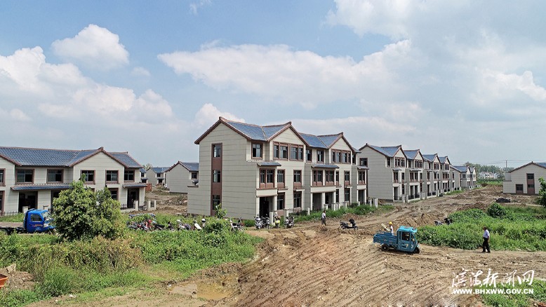 界牌镇周庄村农民集中居住点一期工程建设现场