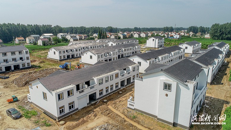 建设中的坎北街道长法村农民集中居住点