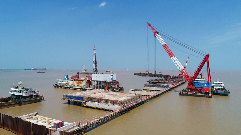 中海油滨海LNG项目建设现场