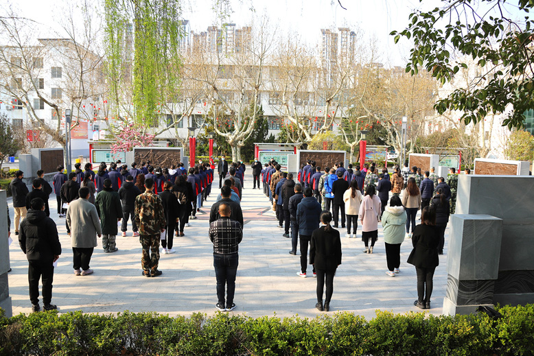 “舜臣园”里祭英烈