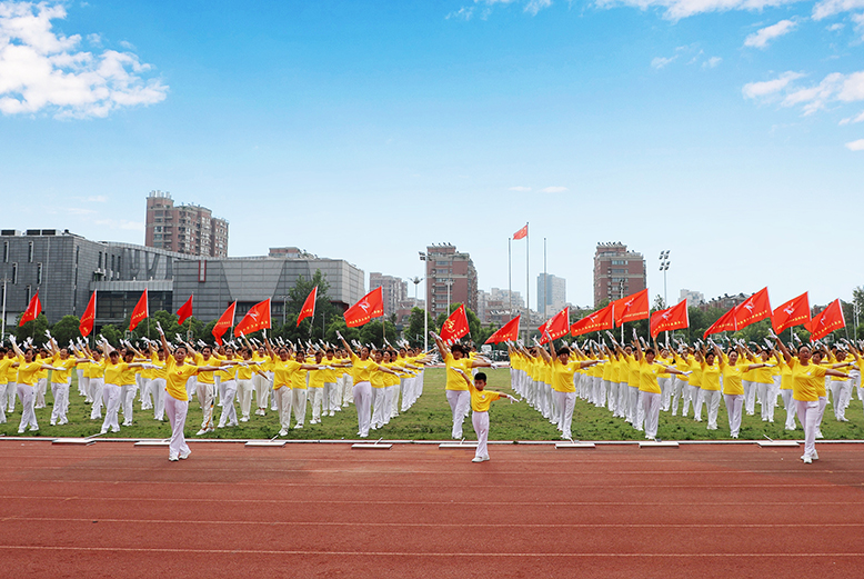 “喜迎二十大永远跟党走奋进新征程”全县广场舞展演活动