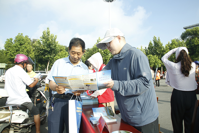 “弘扬清风正气共建无邪家园”宣传活动